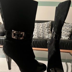 Black/leather/Suede boots!